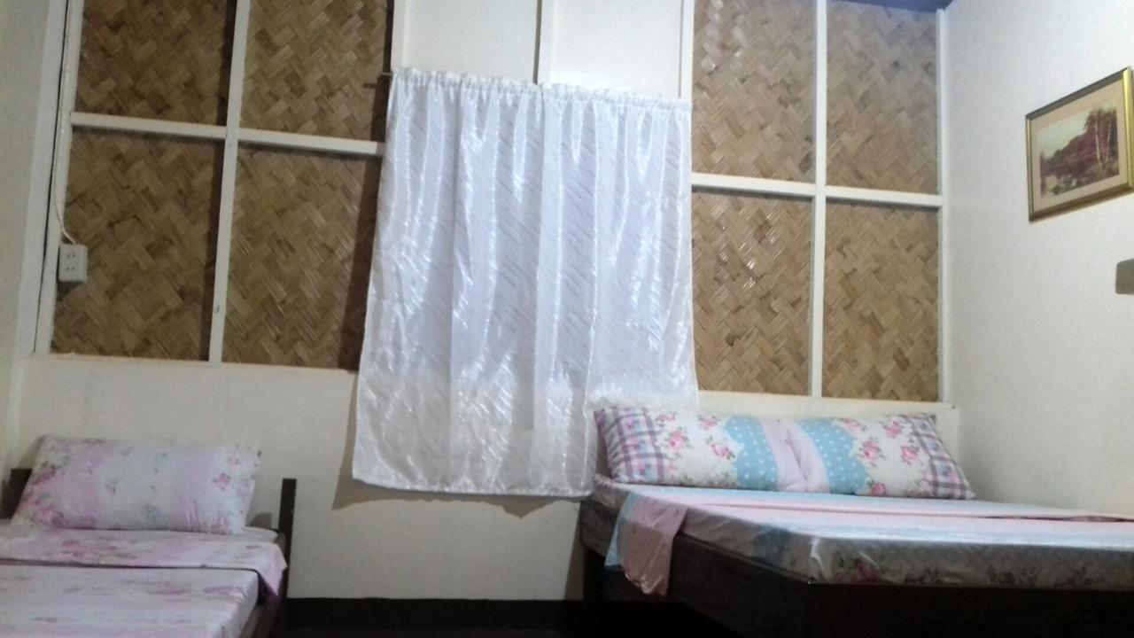 Rb Transient House Hotell Coron Exteriör bild