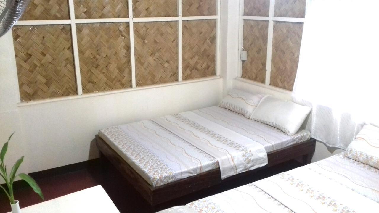 Rb Transient House Hotell Coron Exteriör bild